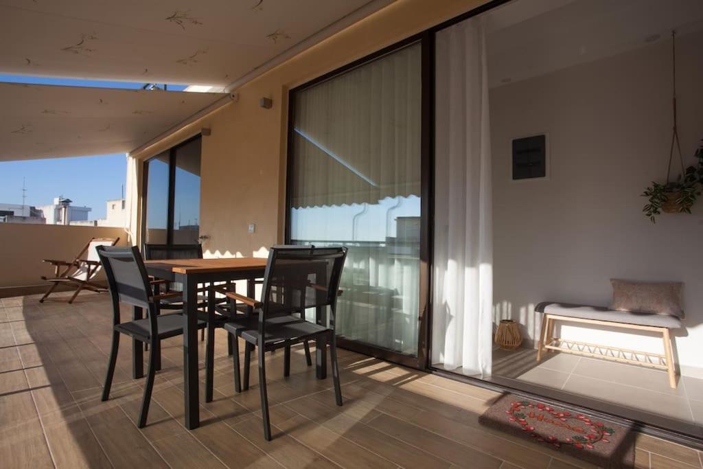 Cozzzy. Exclusive Apartment. Thessaloniki Buitenkant foto